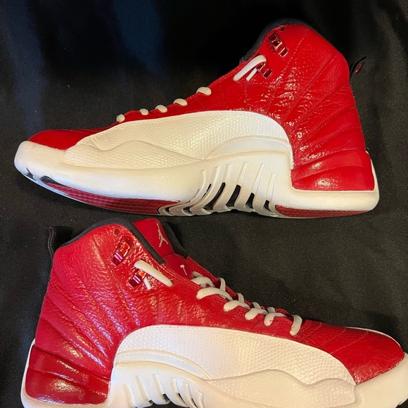 Jordan 12 ‘Gym Red’ - Picture 3 of 5